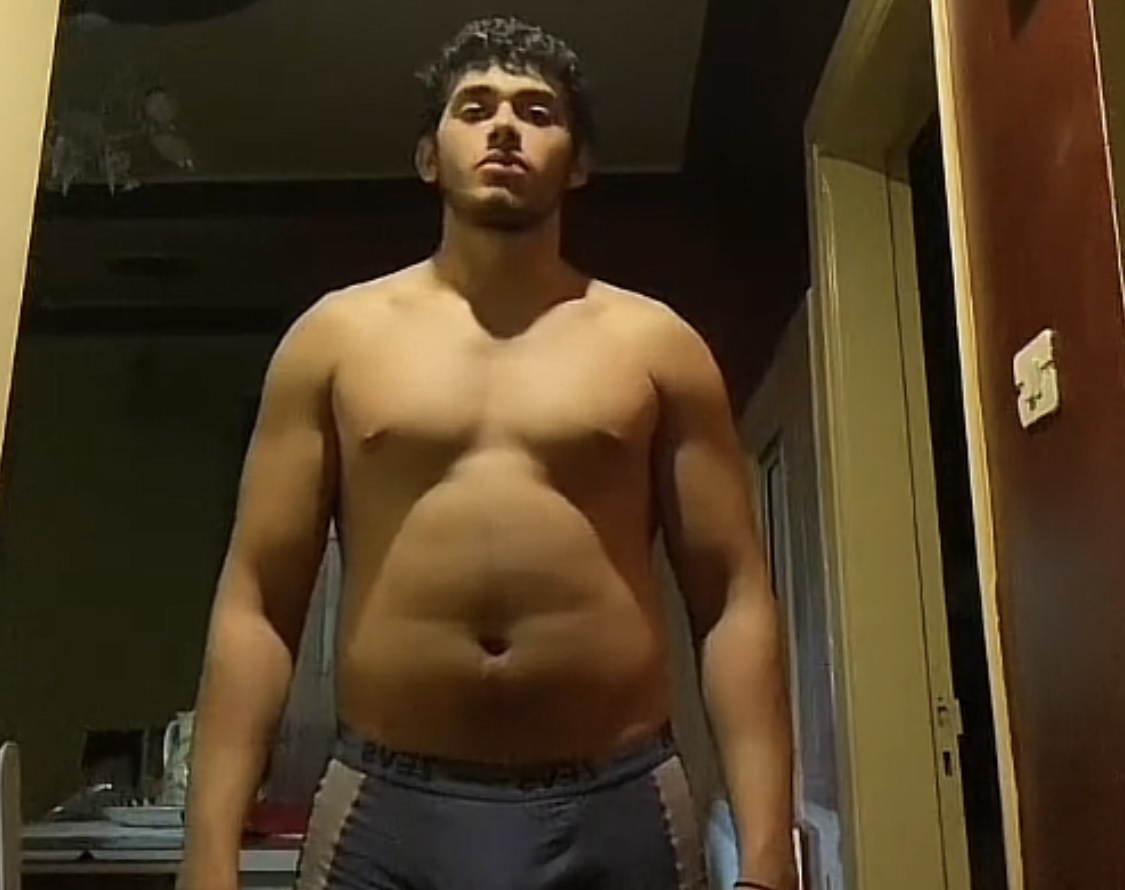 Qaiss before his physique transformation